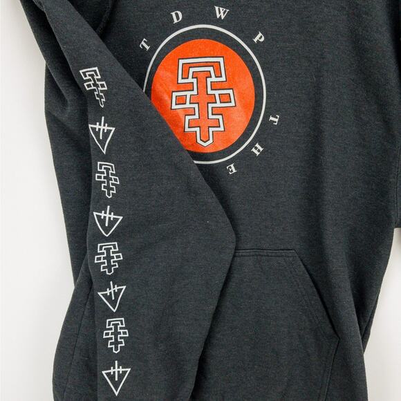 The Devil Wears Prada Hoodie - 2019 Act Tour Graphic Arm/Back Band Merch | Large - Picture 7 of 13